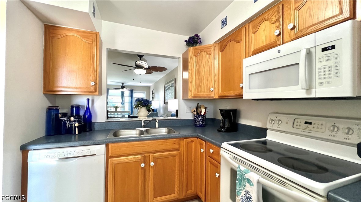 2 Bed Condominium for Sale in Fort Myers, FL, $1,250 — photo 5