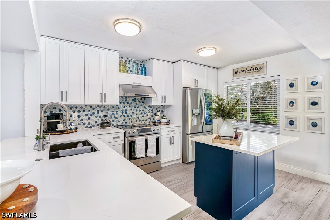 2 Bed Condominium for Sale in Sandpiper Bay, FL, $4,000 — photo 5