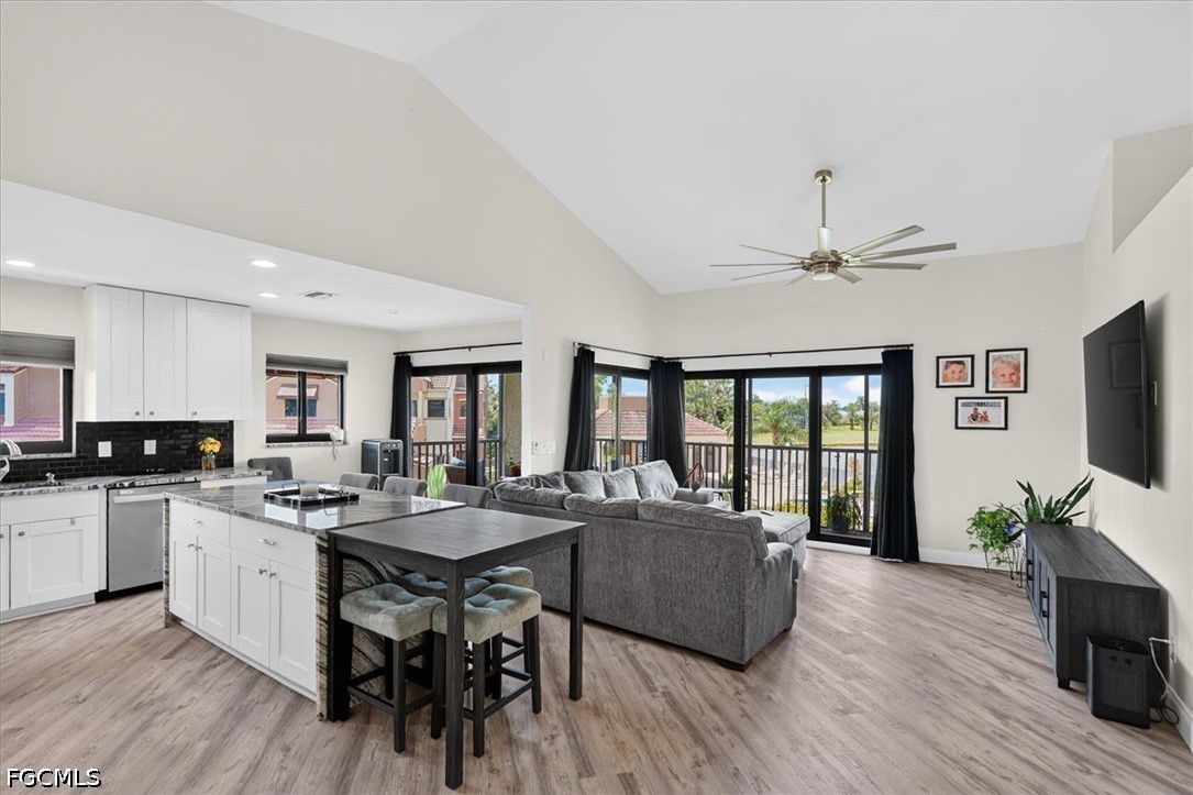 3 Bed Pool Home for Sale in Pines, photo 5