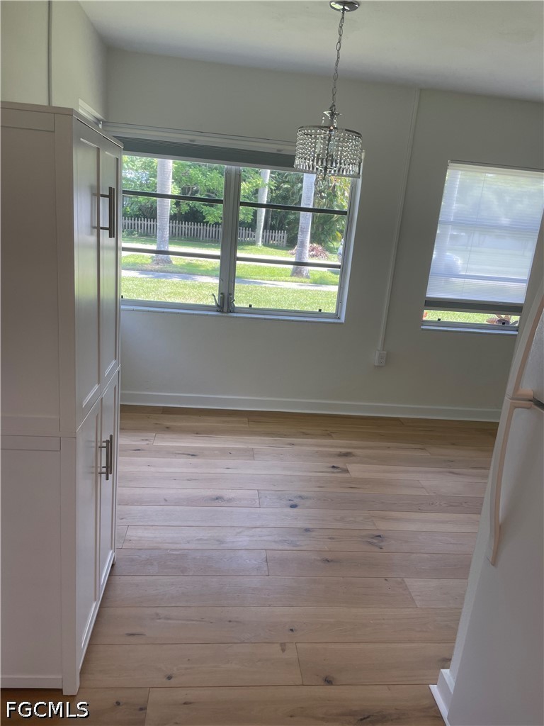 2 Bed SingleFamilyResidence for Sale in Allen Court, FL — photo 5