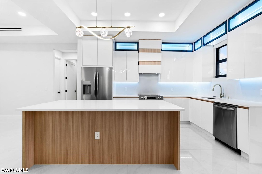 3 Bed SingleFamilyResidence for Sale in Lehigh Acres, FL — photo 5
