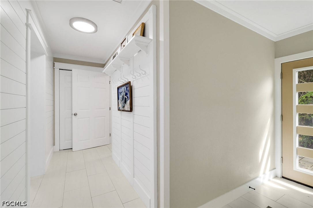 2 Bed Pool Home for Sale in Island Harbors, photo 5