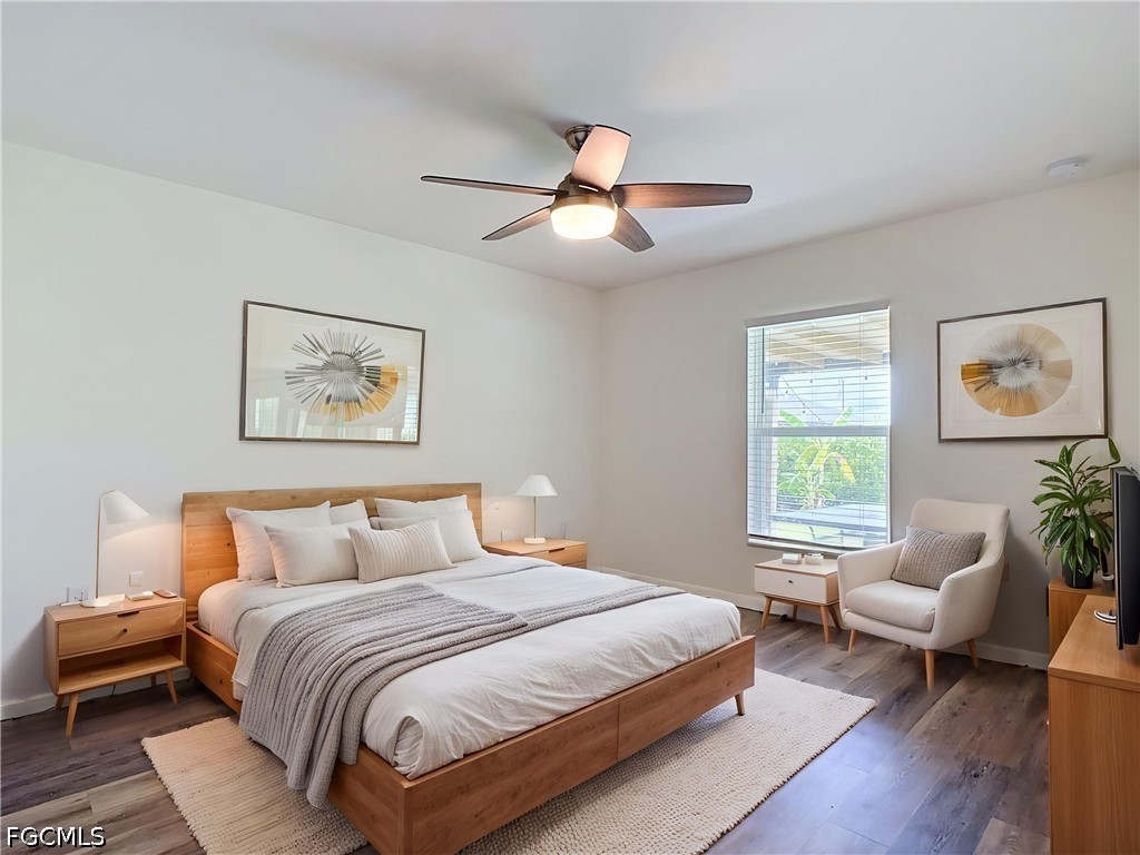 3 Bed SingleFamilyResidence for Sale in Mirror Lakes, FL — photo 5