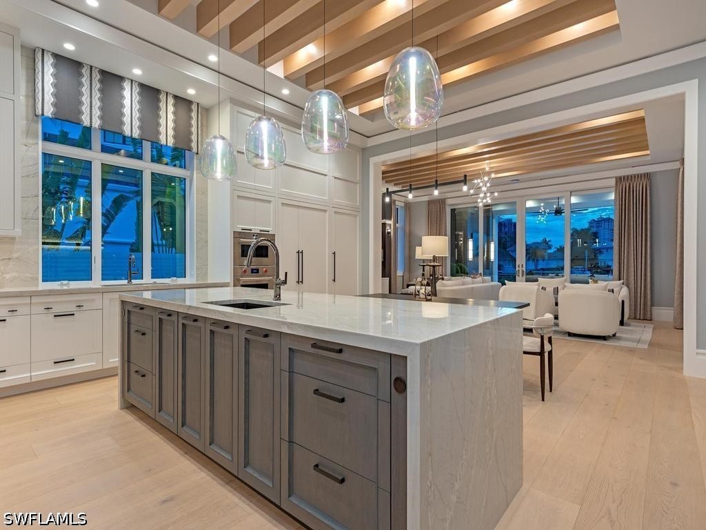 5 Bed Pool Home for Sale in Park Shore, FL, $15,500,000 — photo 5