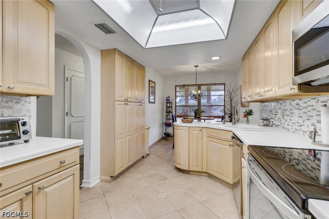 3 Bed Pool Home for Sale in Wildwood Condo, FL, $239,900 — photo 5