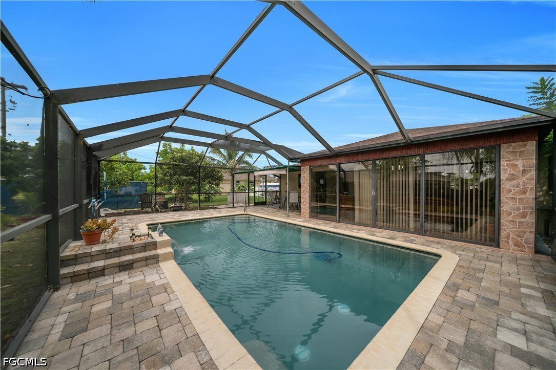 3 Bed Pool Home for Sale in Cape Coral, photo 5