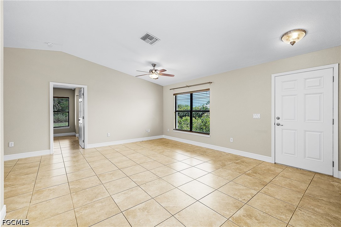 3 Bed Pool Home for Sale in Charlotte Shores, photo 5