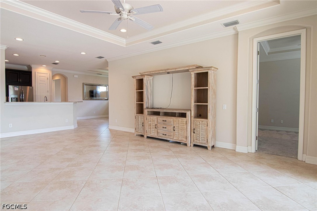 3 Bed Waterfront Home for Sale in Sandoval, photo 5
