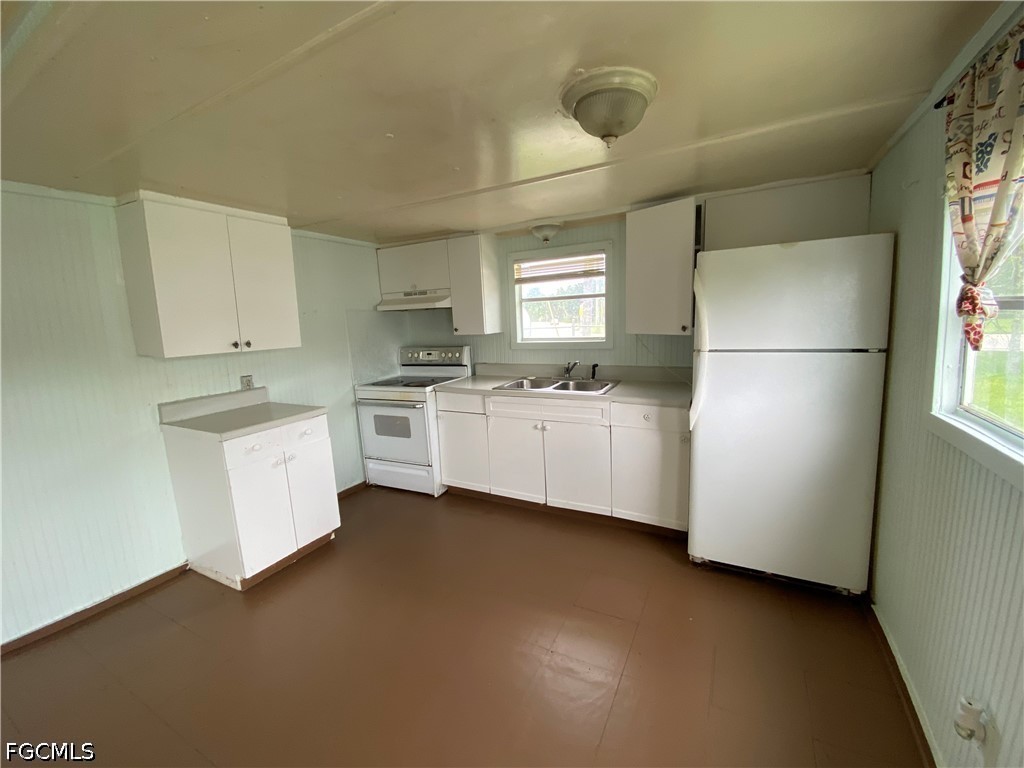 2 Bed ManufacturedHome for Sale in Fort Myers, FL, $800 — photo 5