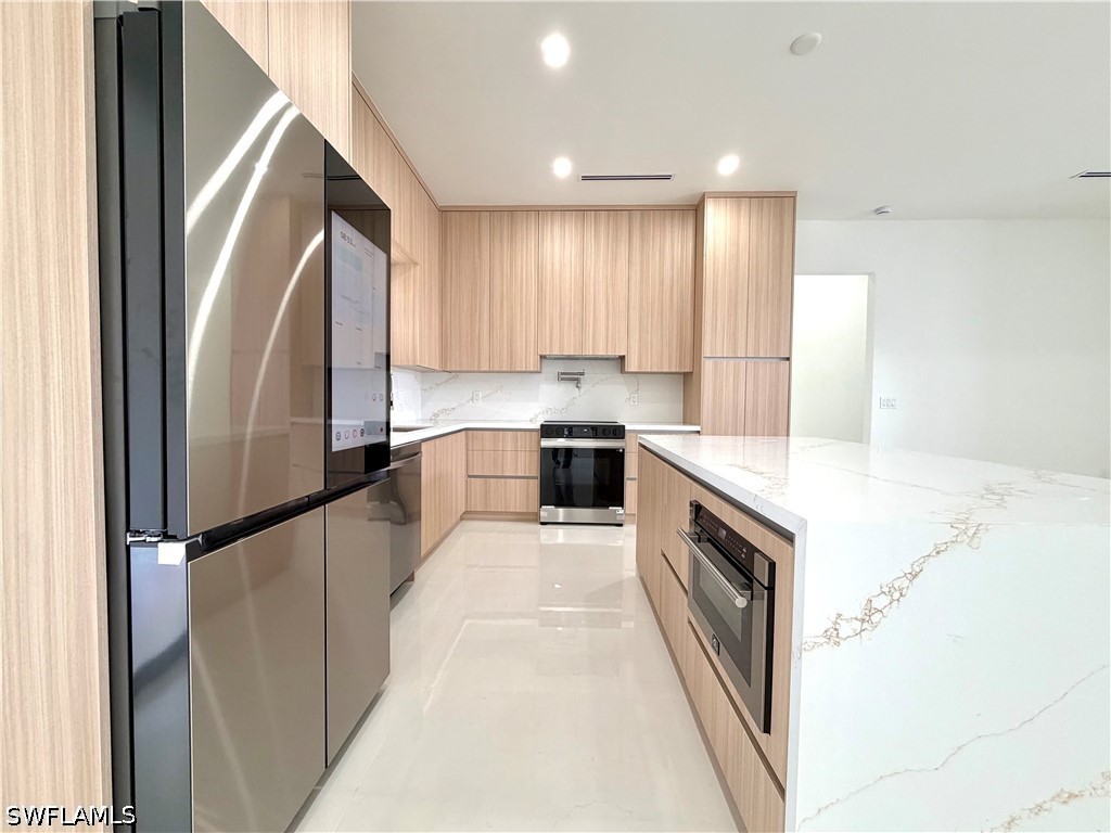 4 Bed SingleFamilyResidence for Sale in Naples, FL, $629,900 — photo 5
