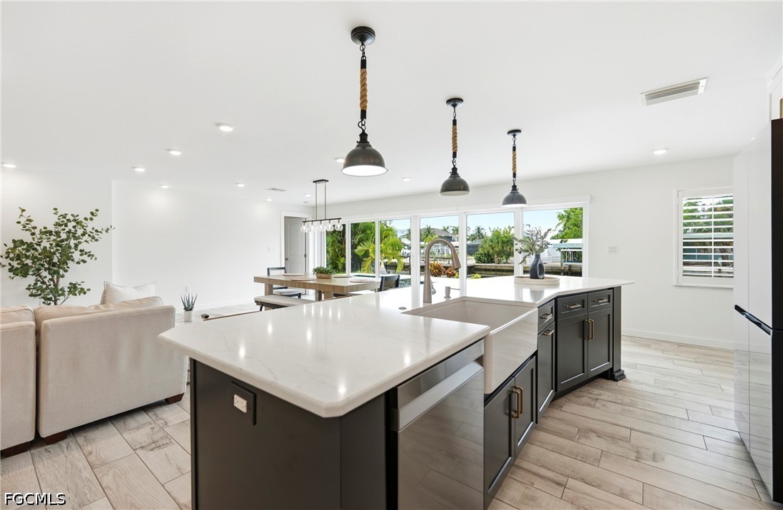 3 Bed Pool Home for Sale in Fairview Isles, photo 5