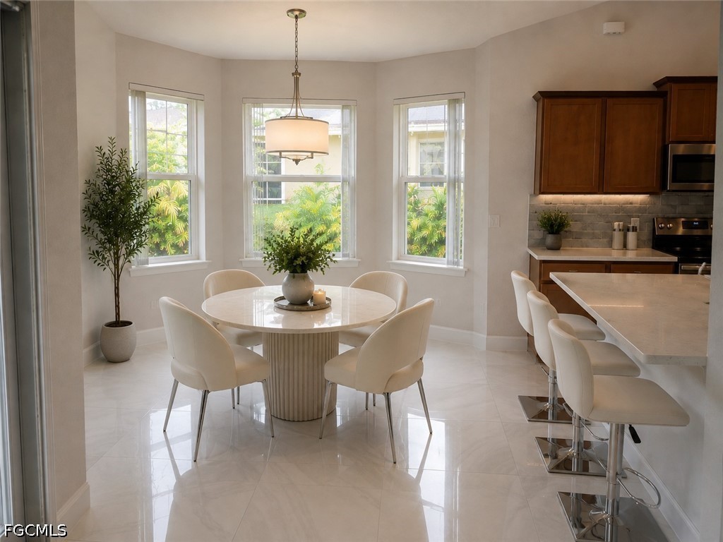 4 Bed SingleFamilyResidence for Sale in Lehigh Acres, photo 5