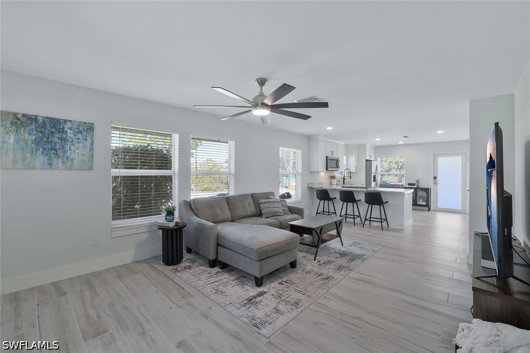 2 Bed Waterfront Home for Sale in Naples, photo 5