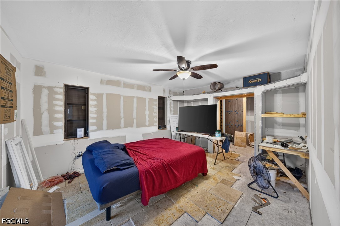 3 Bed Pool Home for Sale in Cape Coral, photo 5