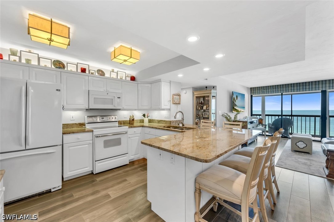 2 Bed Waterfront Home for Sale in Ambassador Condo, photo 5