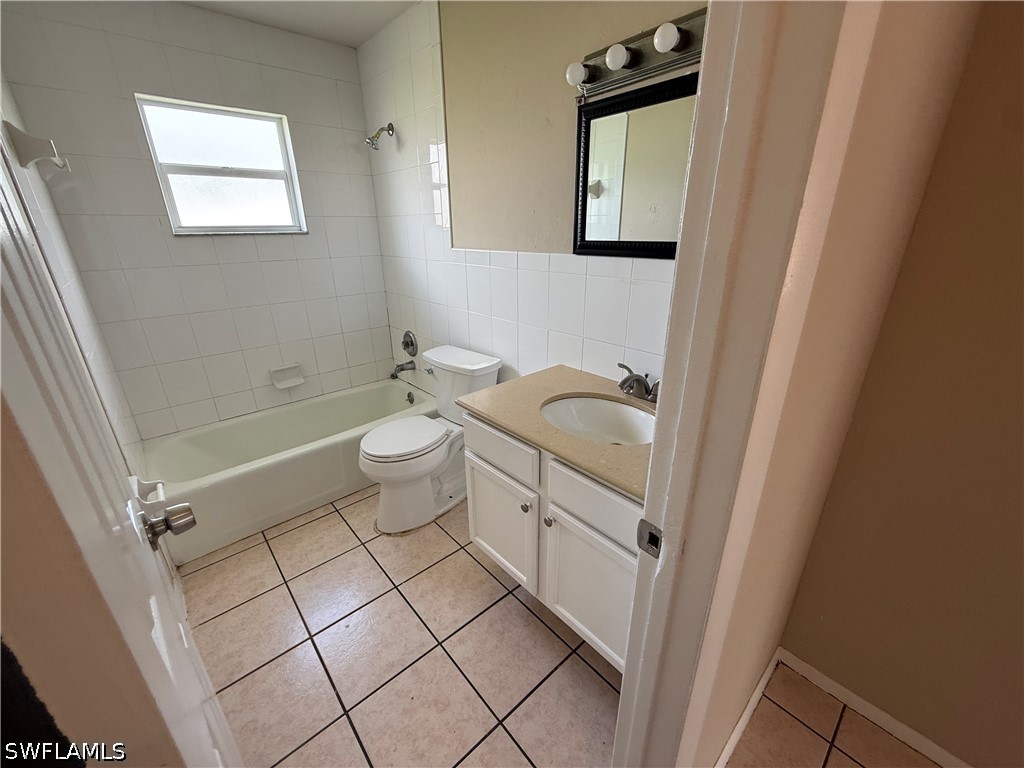 3 Bed Duplex for Sale in Pine Manor, photo 5