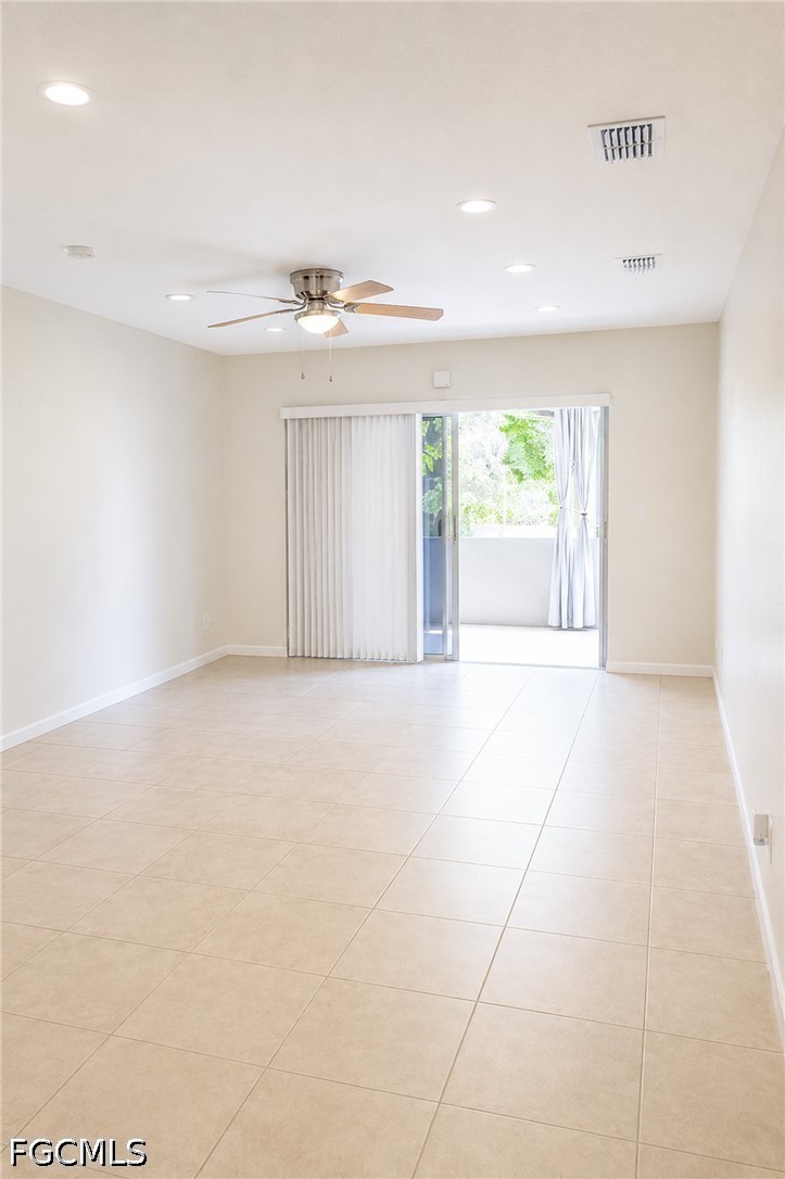 2 Bed Condominium for Sale in Cape Coral, photo 5