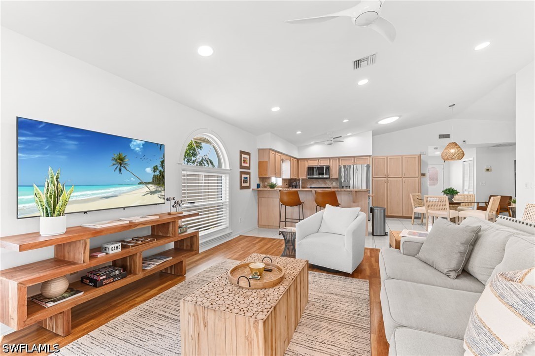 3 Bed Pool Home for Sale in Naples Park, photo 5