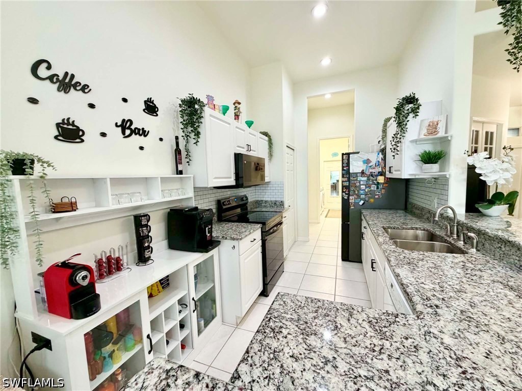 3 Bed Attached for Sale in Lehigh Acres, photo 5