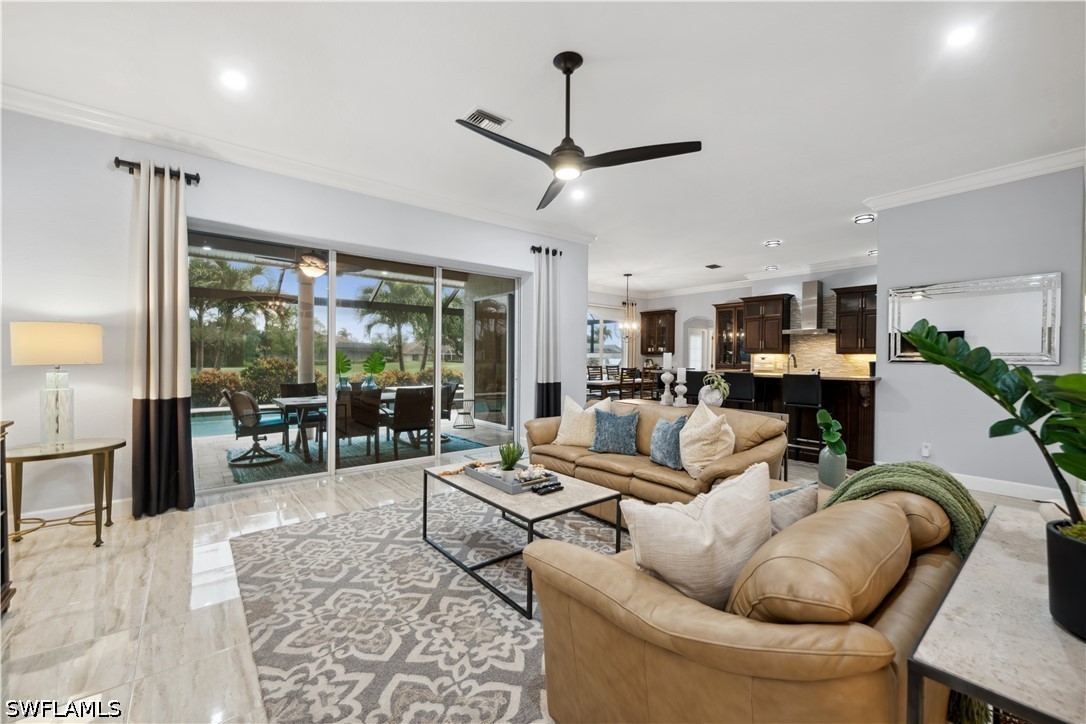 4 Bed Pool Home for Sale in Spanish Wells, photo 5