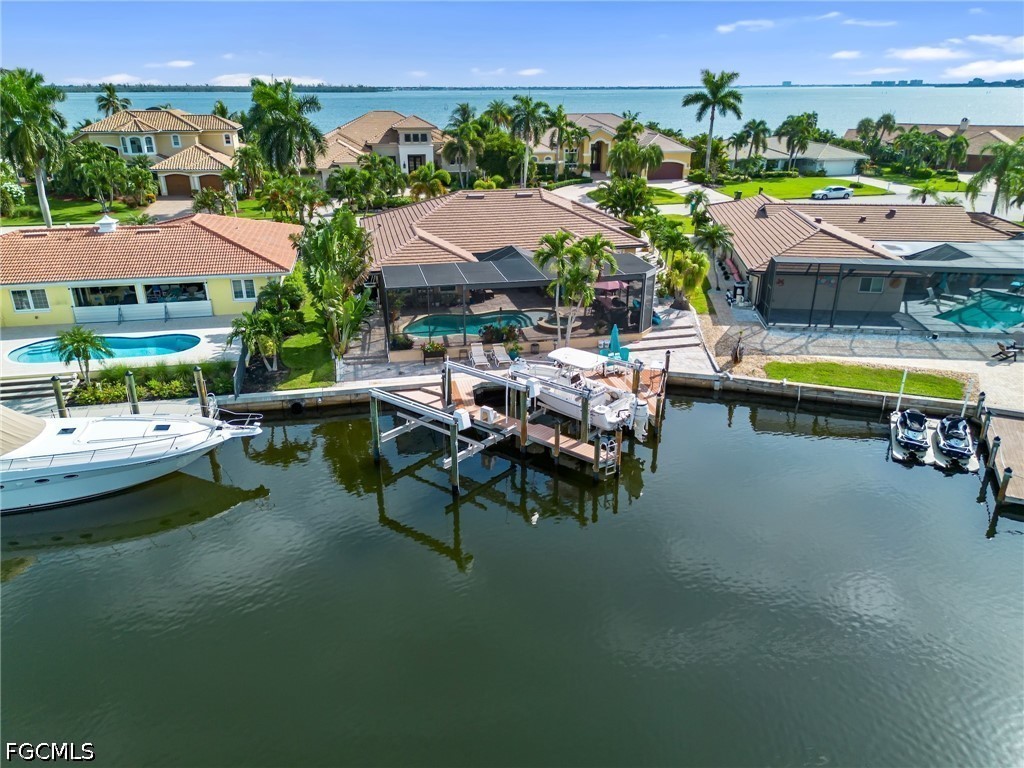 3 Bed Pool Home for Sale in Palm Acres, photo 5