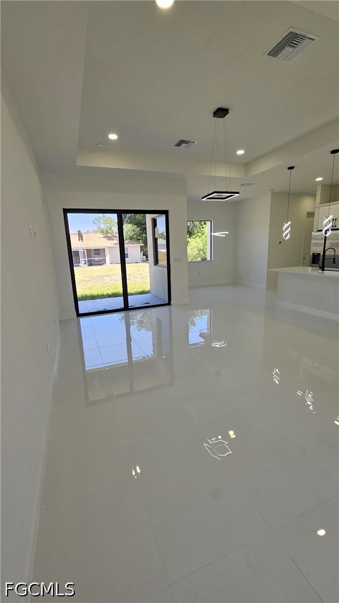 4 Bed SingleFamilyResidence for Sale in Lehigh Acres, photo 5