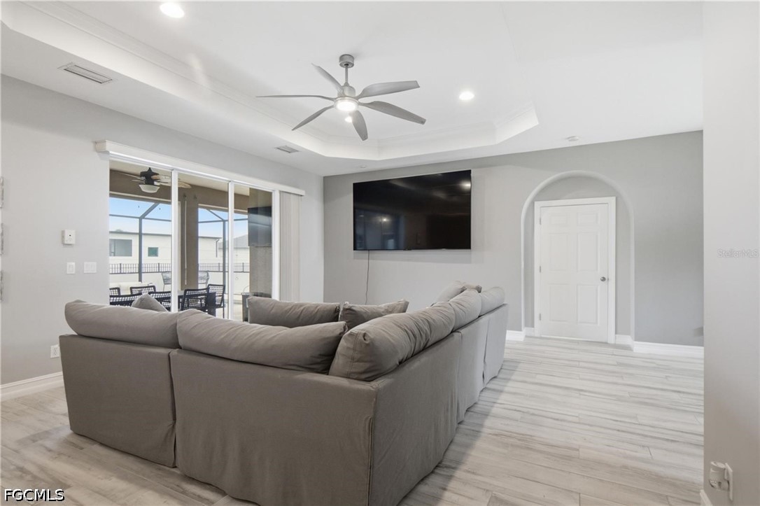 3 Bed Pool Home for Sale in Cape Coral, photo 5