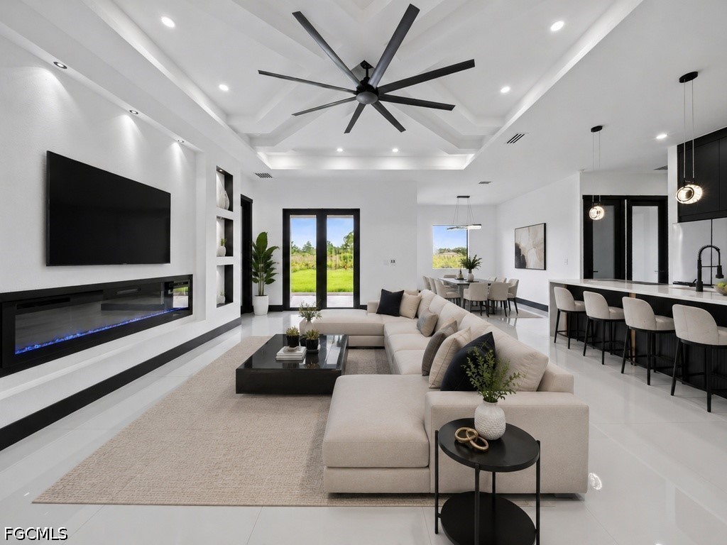 4 Bed SingleFamilyResidence for Sale in Lehigh Acres, photo 5