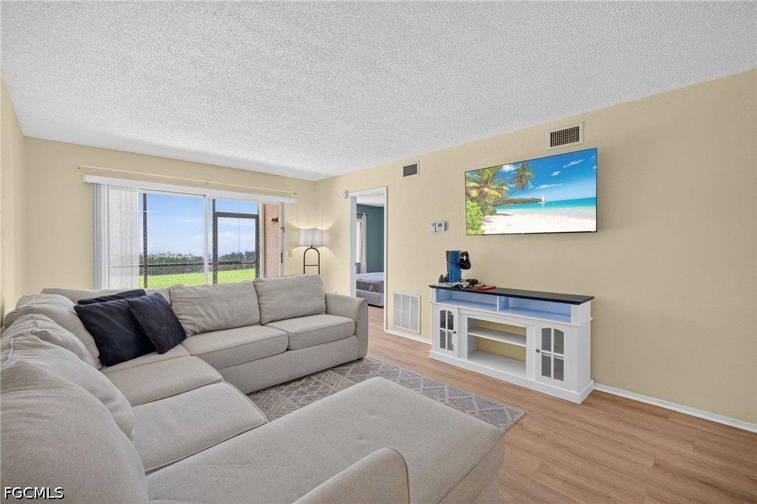 2 Bed Condominium for Sale in Deep Creek, photo 5