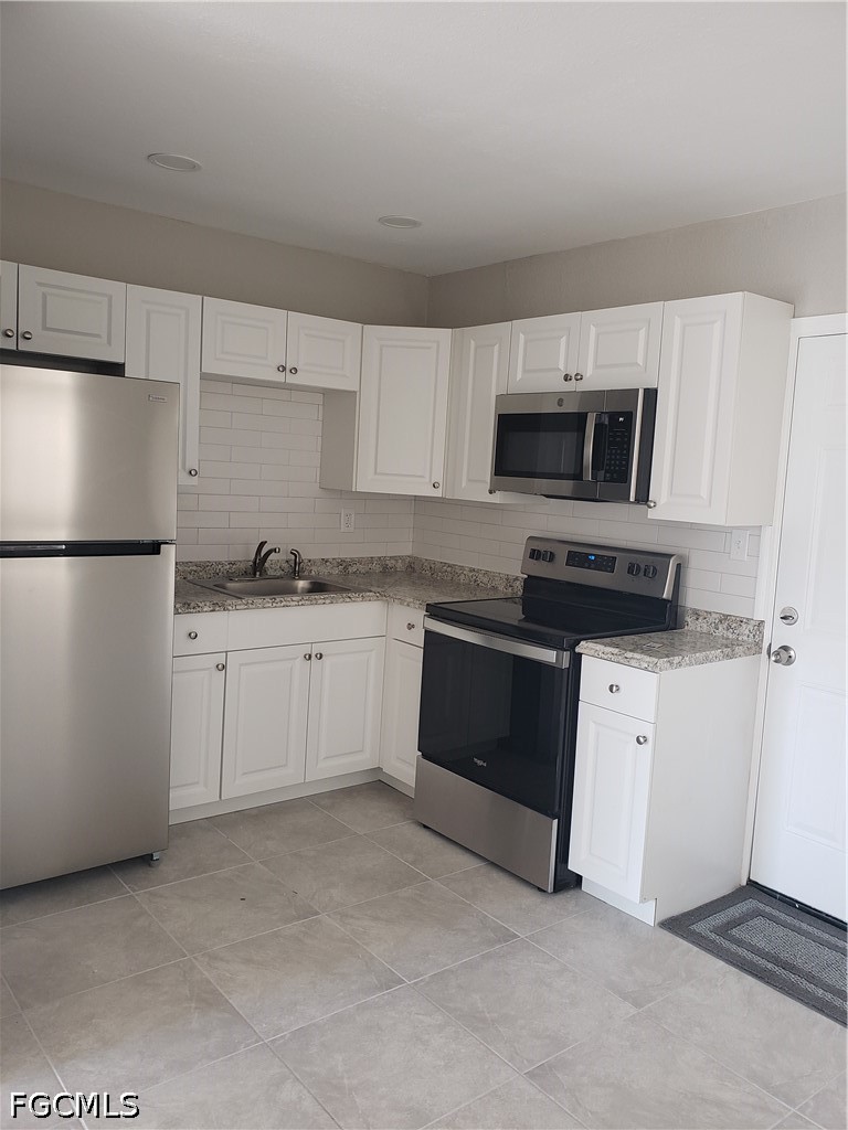 1 Bed Duplex for Sale in Fort Myers, photo 5