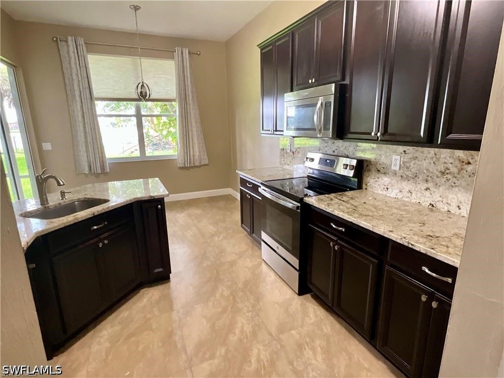 3 Bed Waterfront Home for Sale in Citrus Greens, photo 5