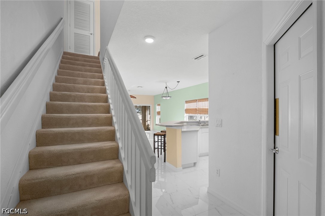 2 Bed Townhouse for Sale in Olympia Pointe, photo 5