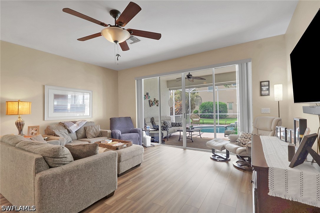 4 Bed Pool Home for Sale in Silverlakes, photo 5