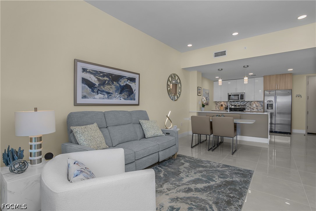 1 Bed Condominium for Sale in Botanika, photo 5
