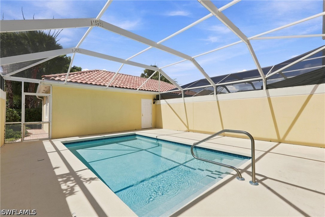 3 Bed Pool Home for Sale in Island Walk, photo 5