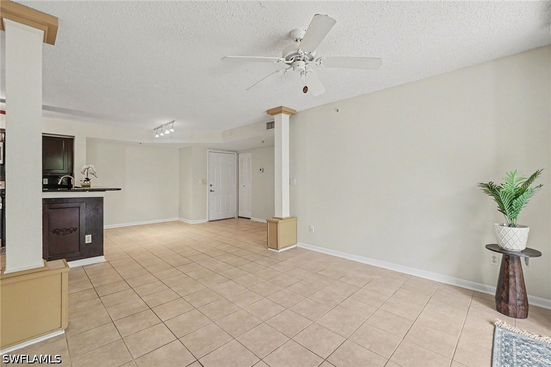 2 Bed Condominium for Sale in Naples, photo 5