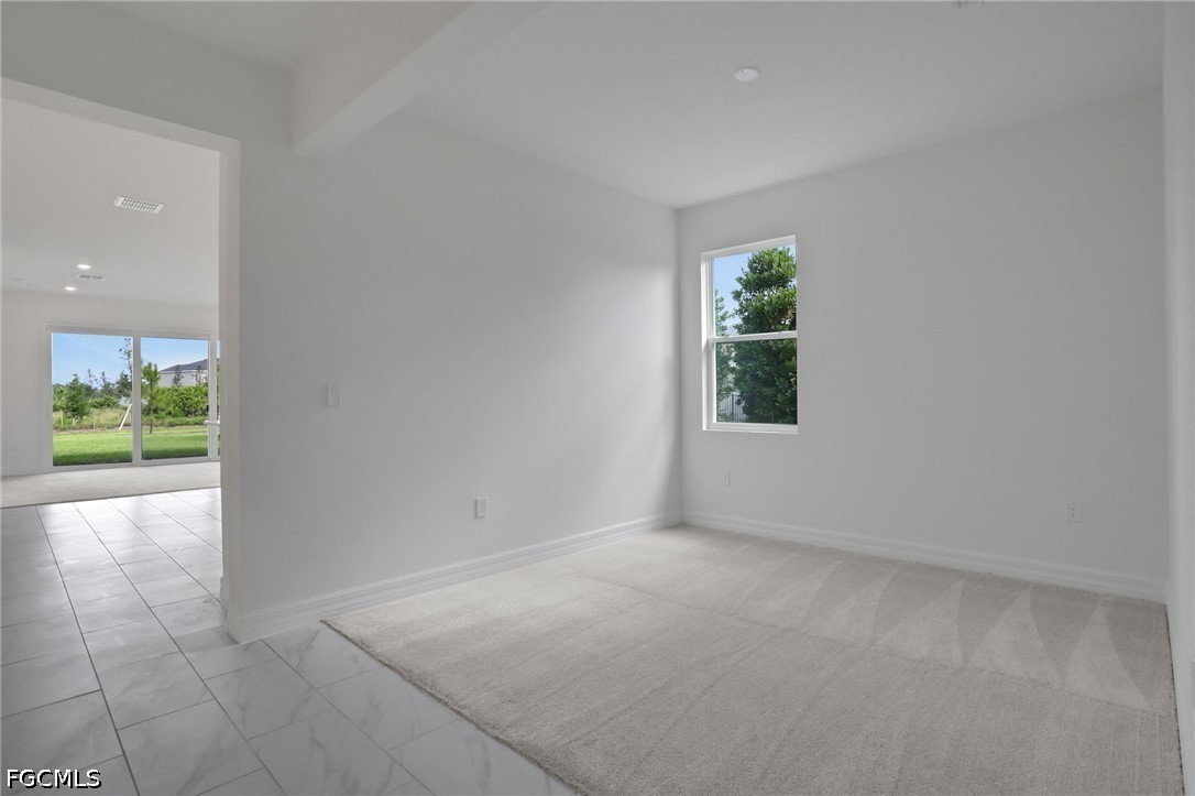 3 Bed SingleFamilyResidence for Sale in Creekside Run, photo 5