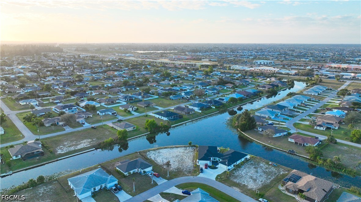 Waterfront Home for Sale in Cape Coral, photo 5