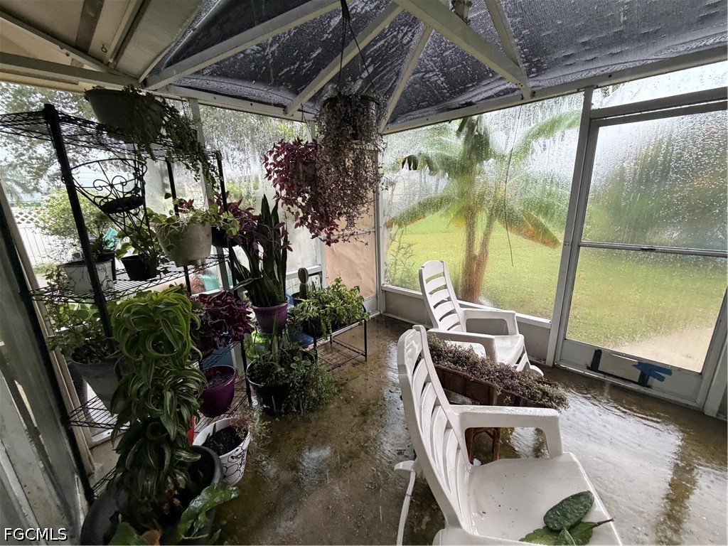 3 Bed Waterfront Home for Sale in North Fort Myers, photo 5