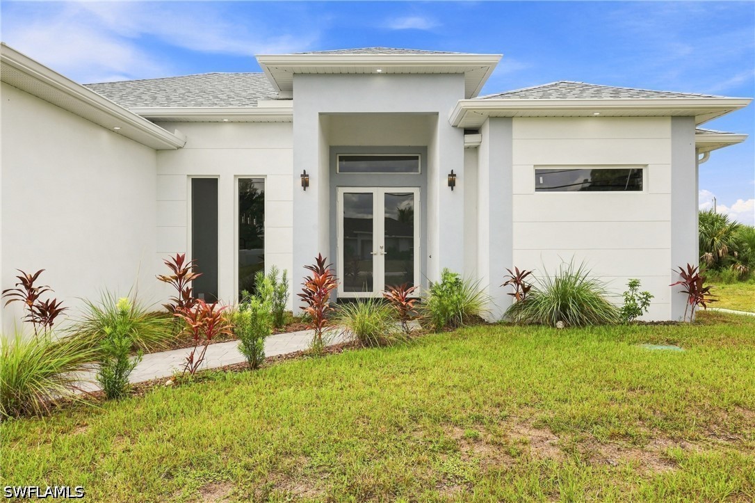 3 Bed Waterfront Home for Sale in Cape Coral, photo 5