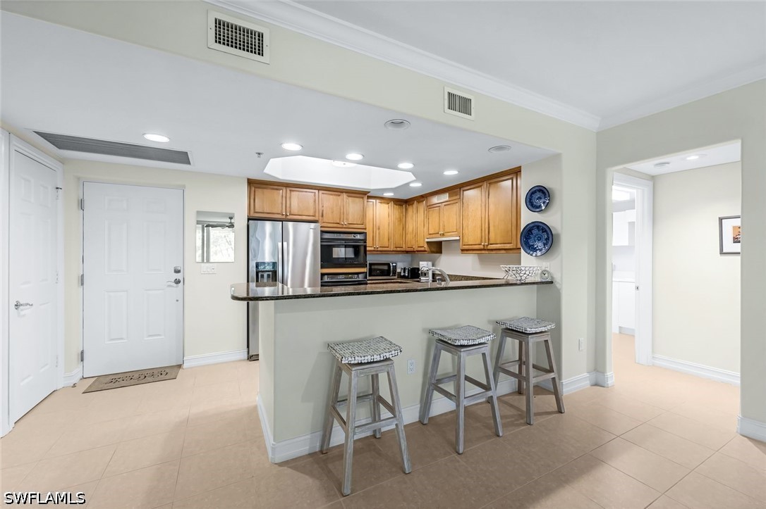 2 Bed Condominium for Sale in Naples, photo 5