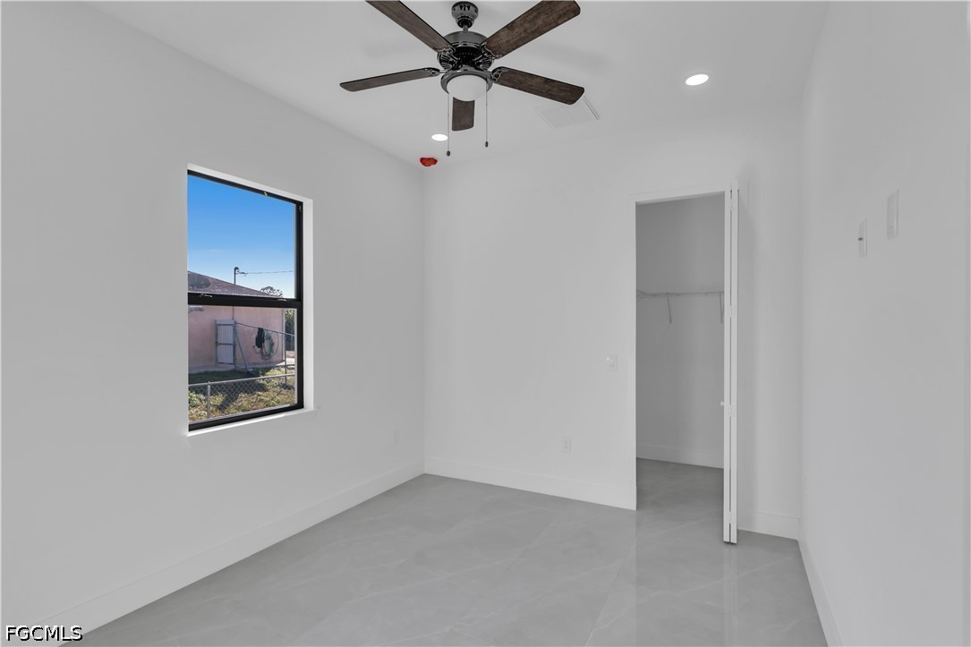 4 Bed SingleFamilyResidence for Sale in Lehigh Acres, photo 5