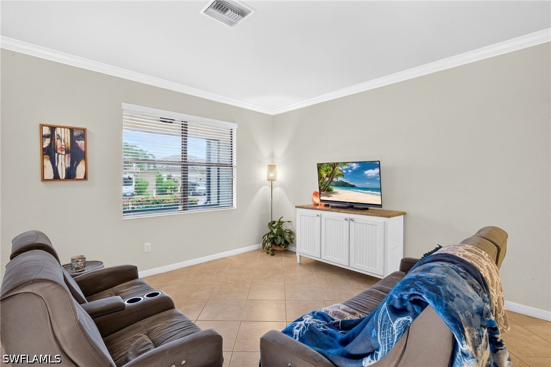 4 Bed Pool Home for Sale in Promenade West, photo 5