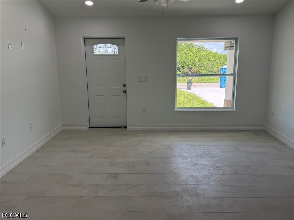 3 Bed SingleFamilyResidence for Sale in Banyan Village, photo 5