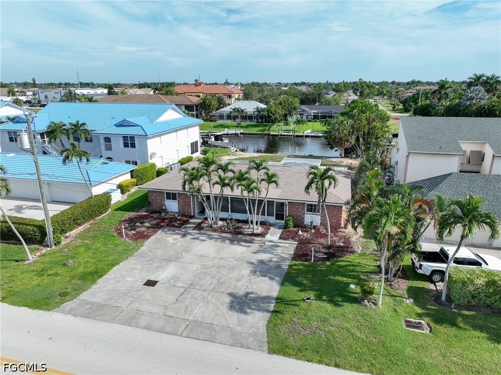 4 Bed Waterfront Home for Sale in Cape Coral, photo 5