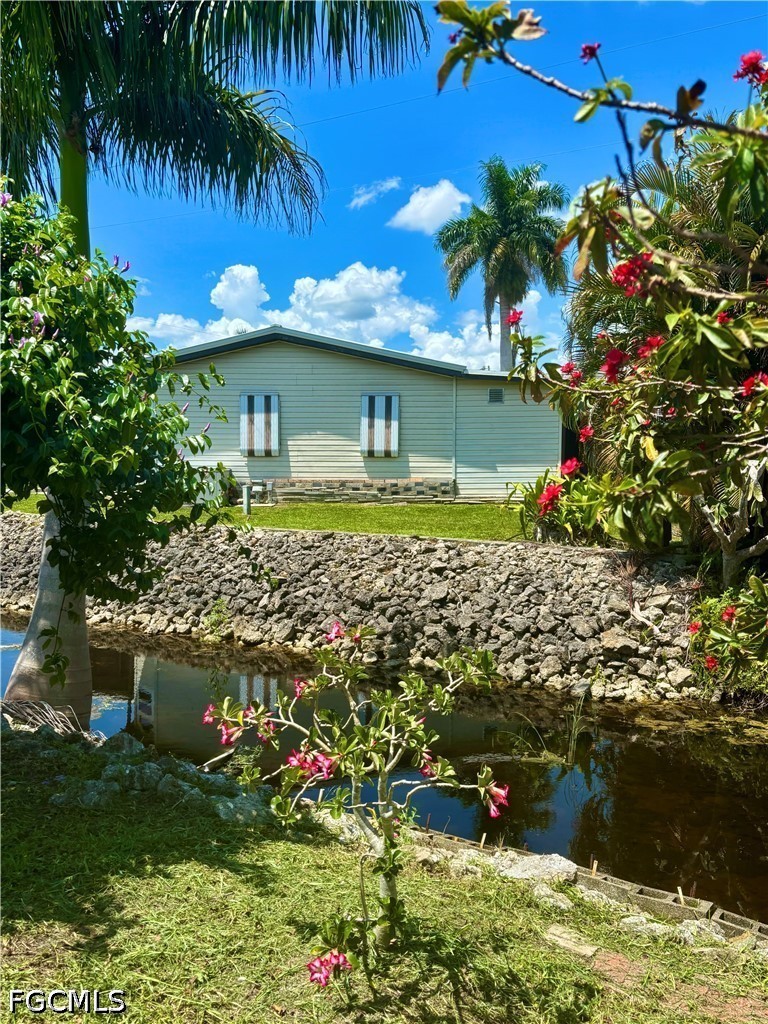 2 Bed ManufacturedHome for Sale in North Fort Myers, photo 5