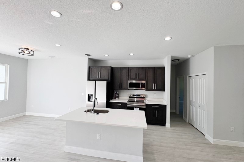 4 Bed SingleFamilyResidence for Sale in Port Charlotte, photo 5