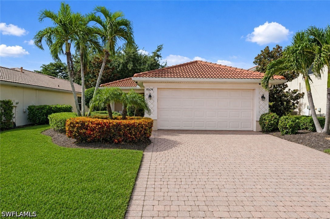 3 Bed SingleFamilyResidence for Sale in Estero, photo 5