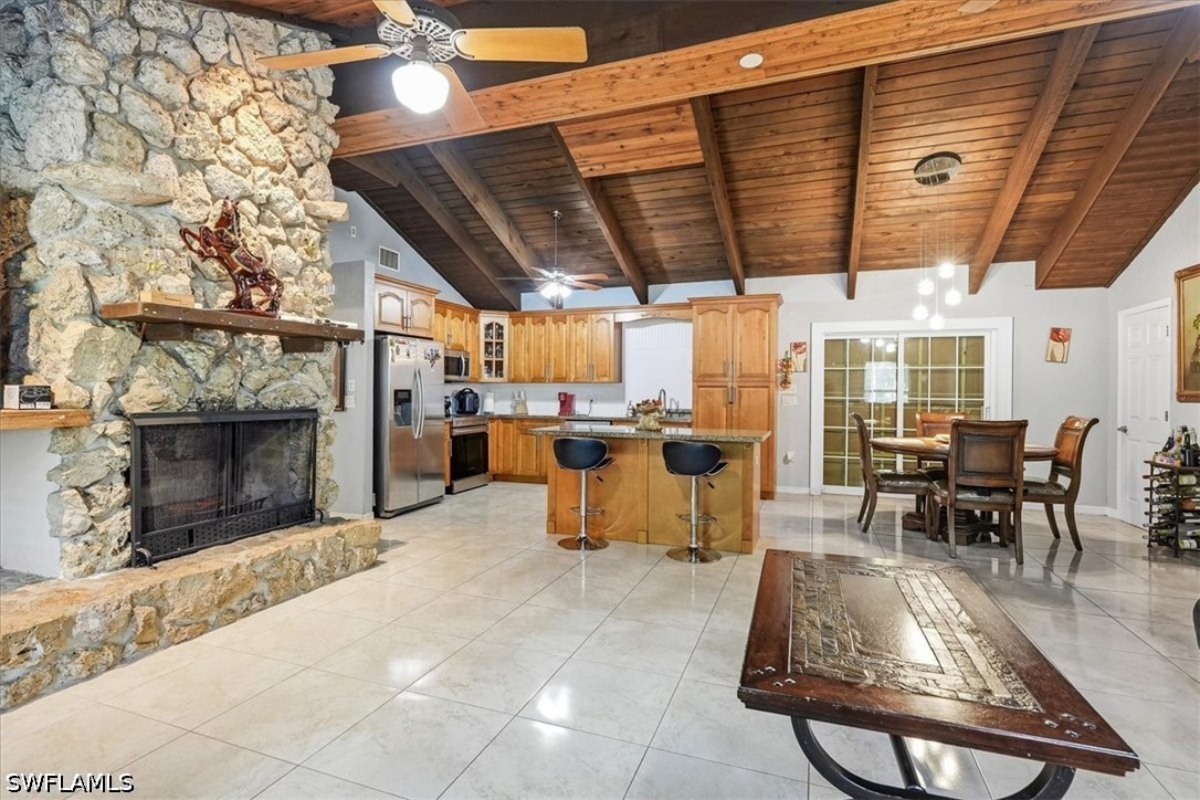3 Bed SingleFamilyResidence for Sale in Naples, photo 5