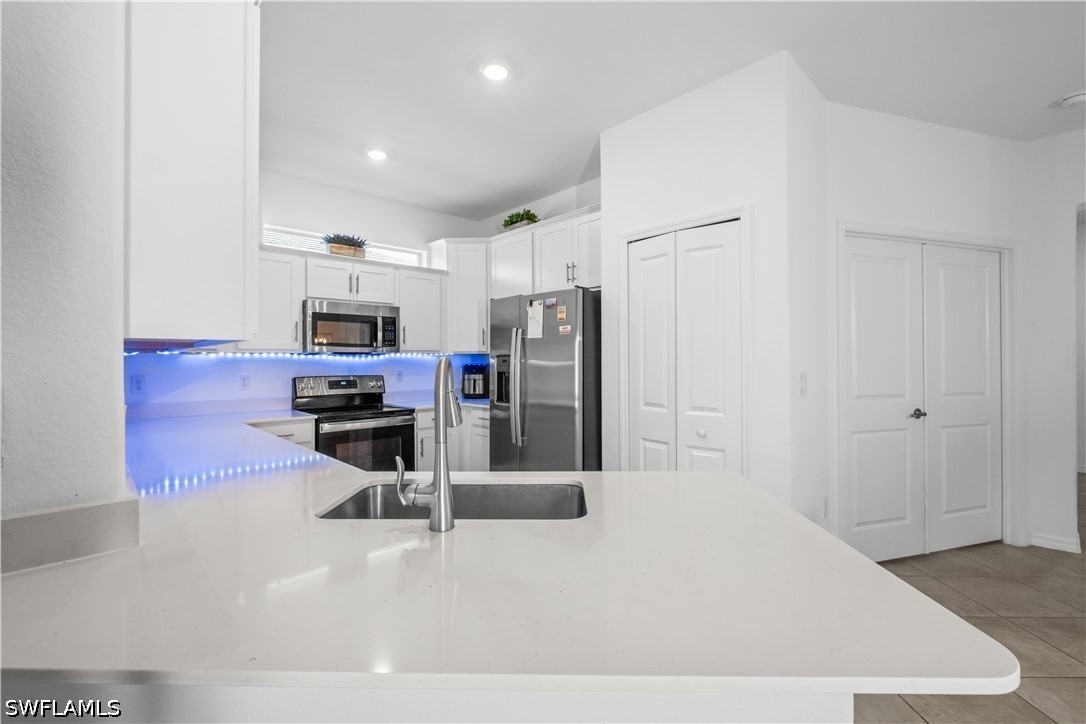 2 Bed Attached for Sale in Naples, photo 5
